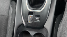 Nissan Qashqai 1.3 DiG-T MH N-Connecta 5dr Petrol Hatchback